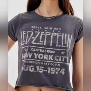 NWT LED Zeppelin Concert Baby Tee in Gray/Black
